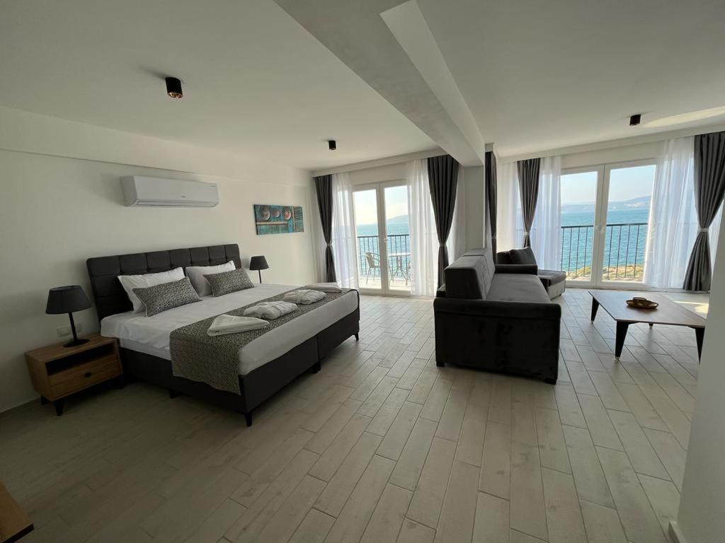 Ni Marin Hotel Milas Luaran gambar